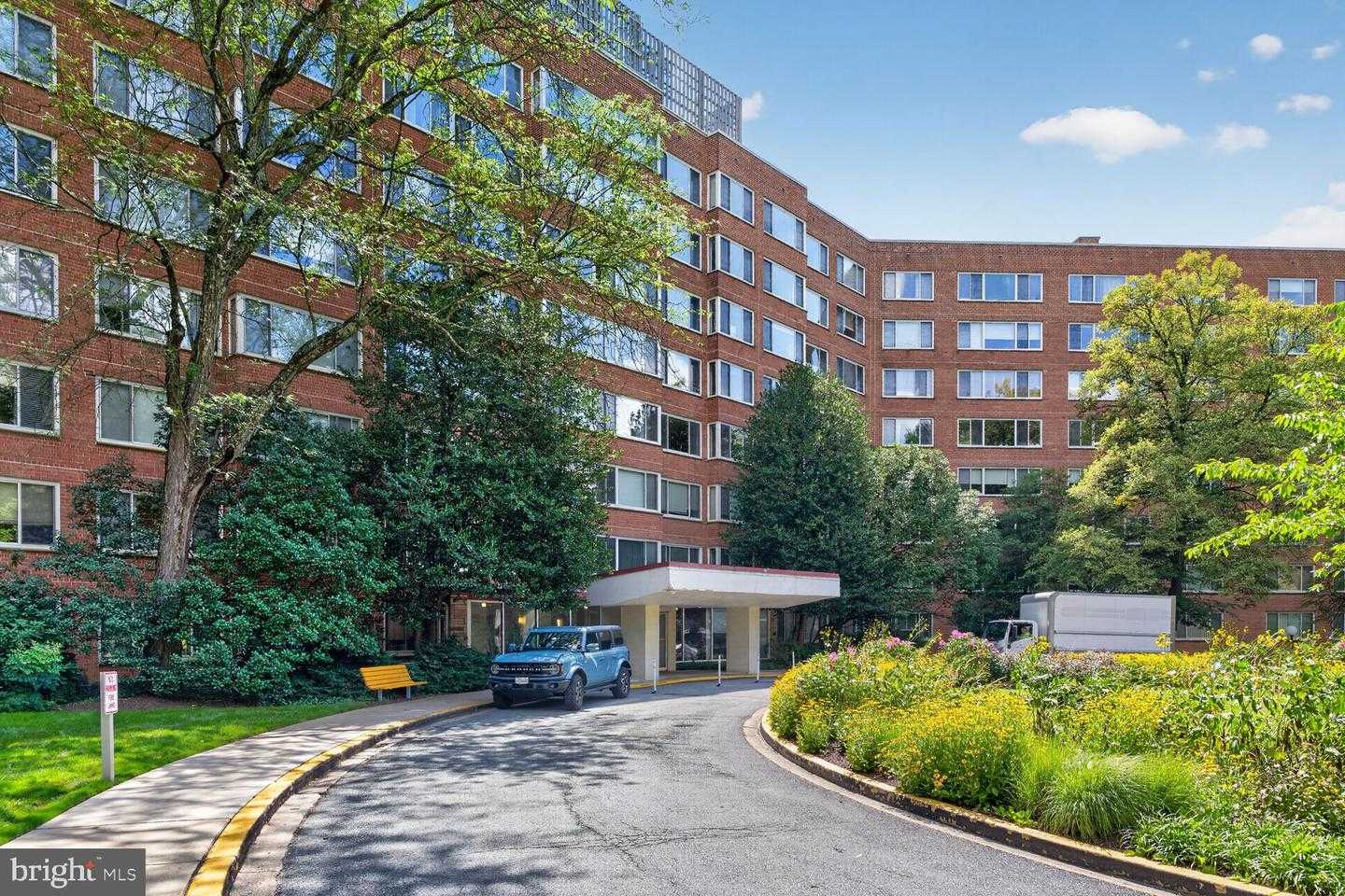 4000 TUNLAW ROAD APT 1108 Washington District Of Columbia United States, for Sale, residential, Edward Giles, Georgetown Realty Group