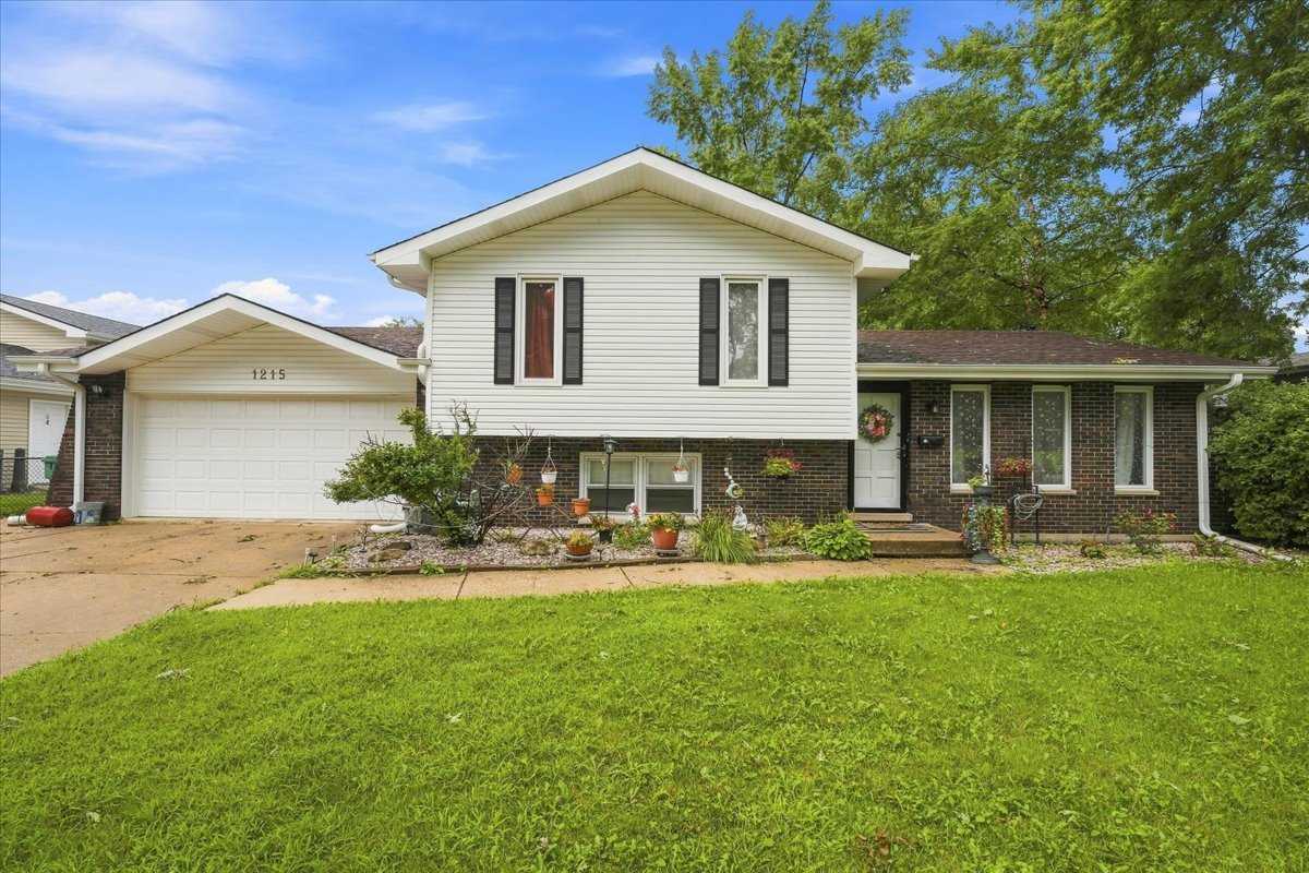 1215 DEVONSHIRE Drive Joliet Illinois United States, for Sale, residential,  , Alpha 7 Realty