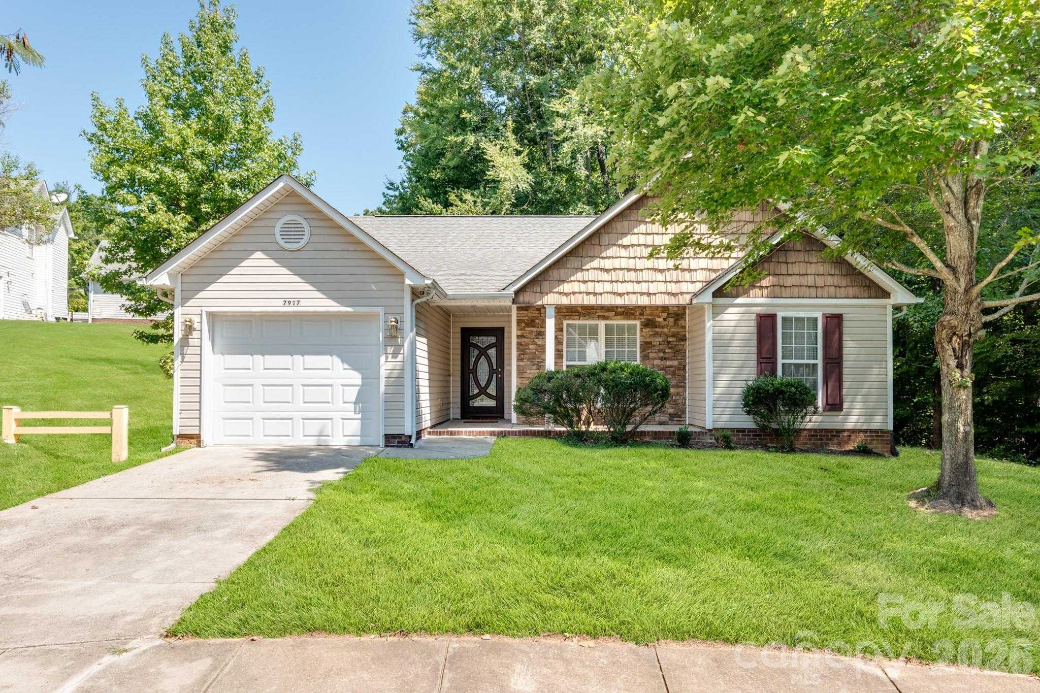 7917 Pebbleridge Drive Charlotte North Carolina United States, for Sale, residential, Kristen Haynes, New Home Buyers Brokers / Realty Pros