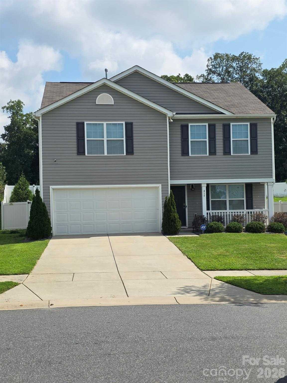 217 Brenett Francis Court APT 58 Charlotte North Carolina United States, for Sale, residential, Kristen Haynes, New Home Buyers Brokers / Realty Pros
