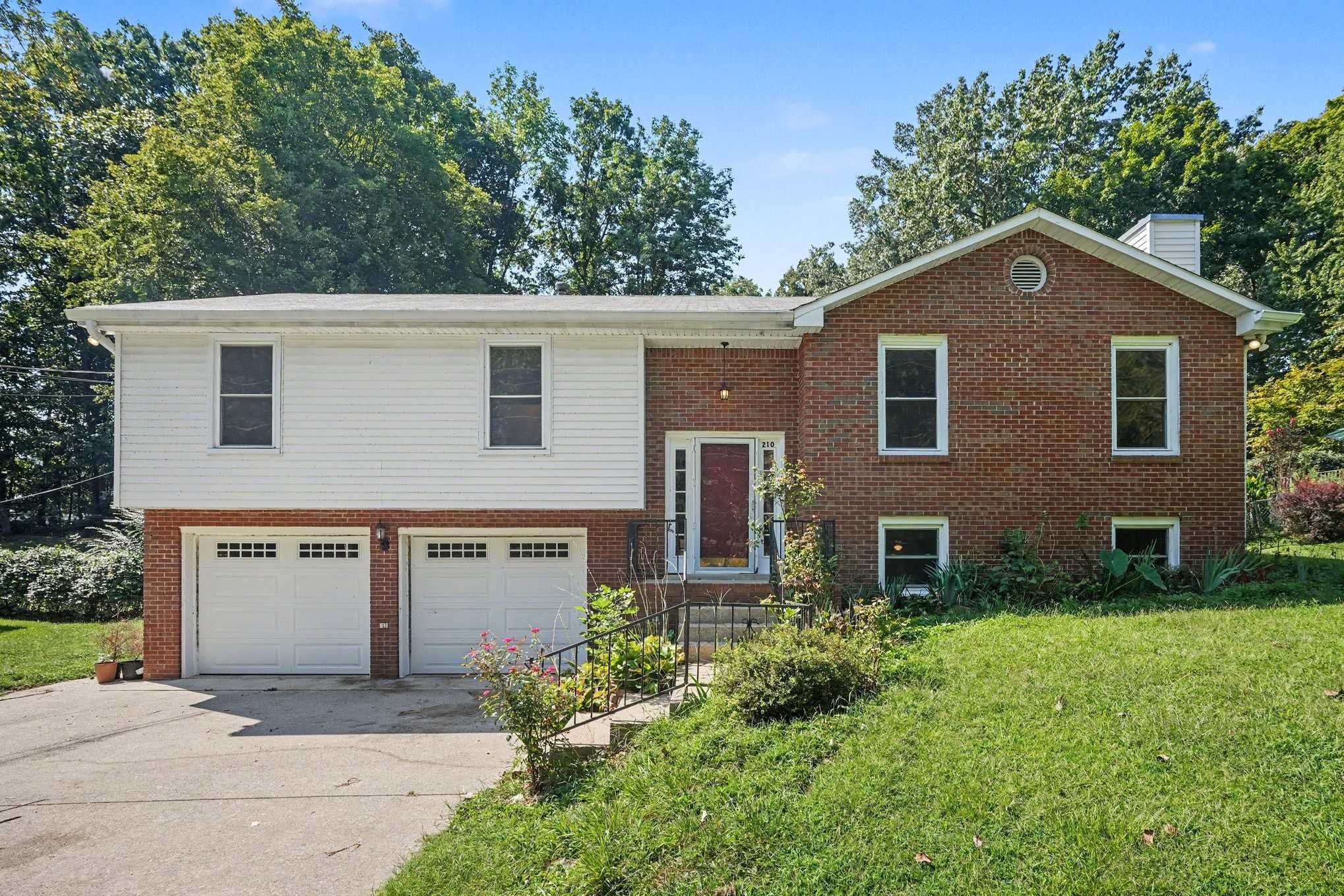 210 Pine Mountain Rd Clarksville Tennessee United States, for Sale, residential, Rebekah  Sprabary, Sweet Home Realty & Property Management