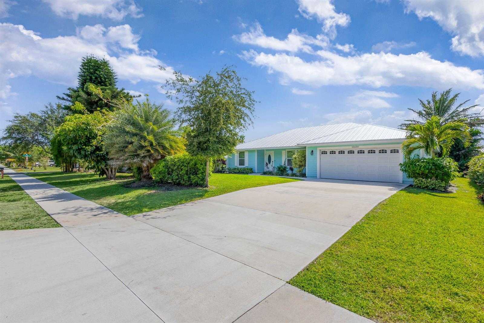 10600 SE Gomez Avenue Hobe Sound Florida United States, for Sale, residential,  , Phoenix Realtors LLC