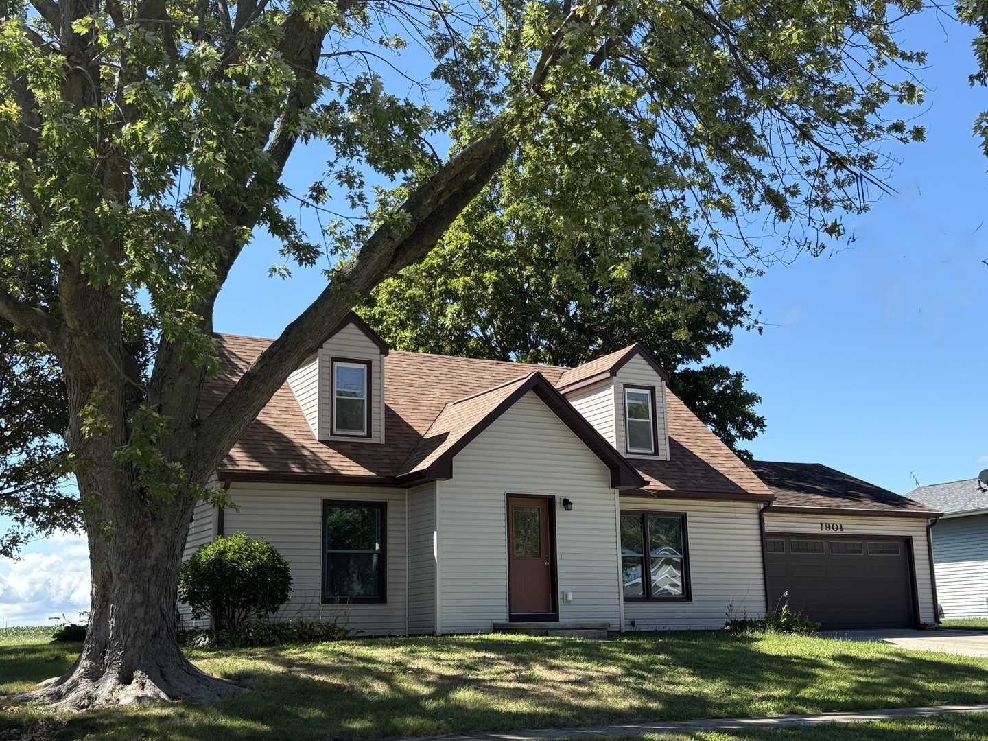 1901 Kenny Avenue Champaign Illinois United States, for Rent, residential, Jeffrey Barkstall, Heartland Real Estate Of Central Illinois, Inc.