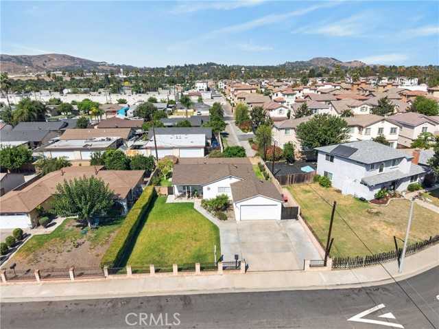 2211 Angela Pomona California United States, for Sale, residential,  , Investors Team Realty Inc.