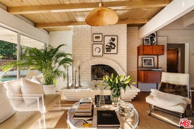 809 Broom Way Los Angeles California United States, for Sale, residential,  , Castle Rock Realty