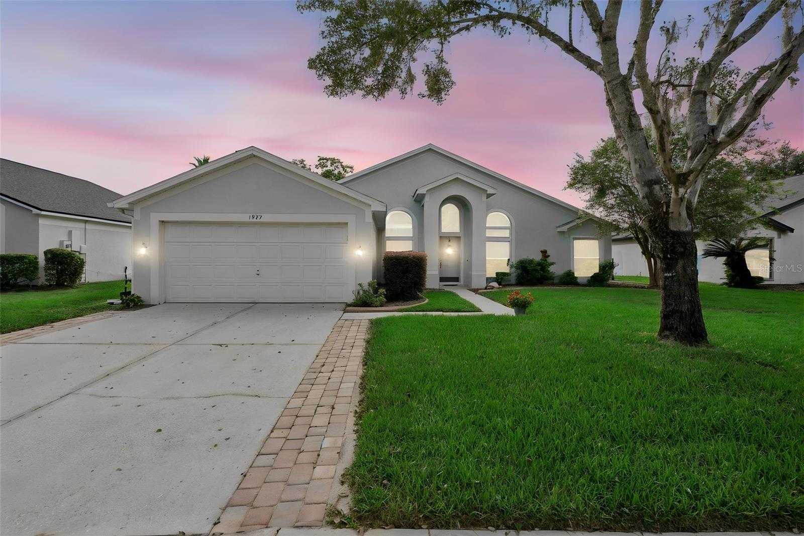 1927 MAGIES COURT Oviedo Florida United States, for Sale, residential, Fritz Wardlow, HomeSmart