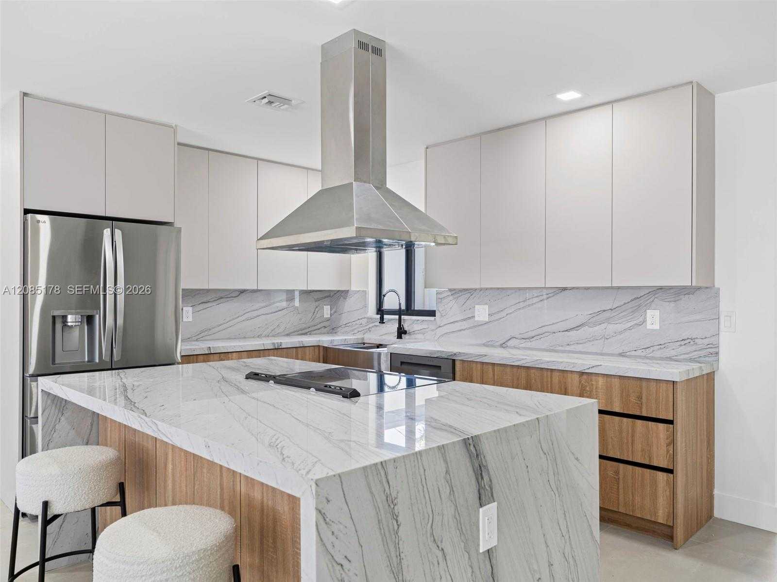 610 NE 164th Ter Miami Florida United States, for Sale, residential,  , INCOM OFFICE EXAMPLE