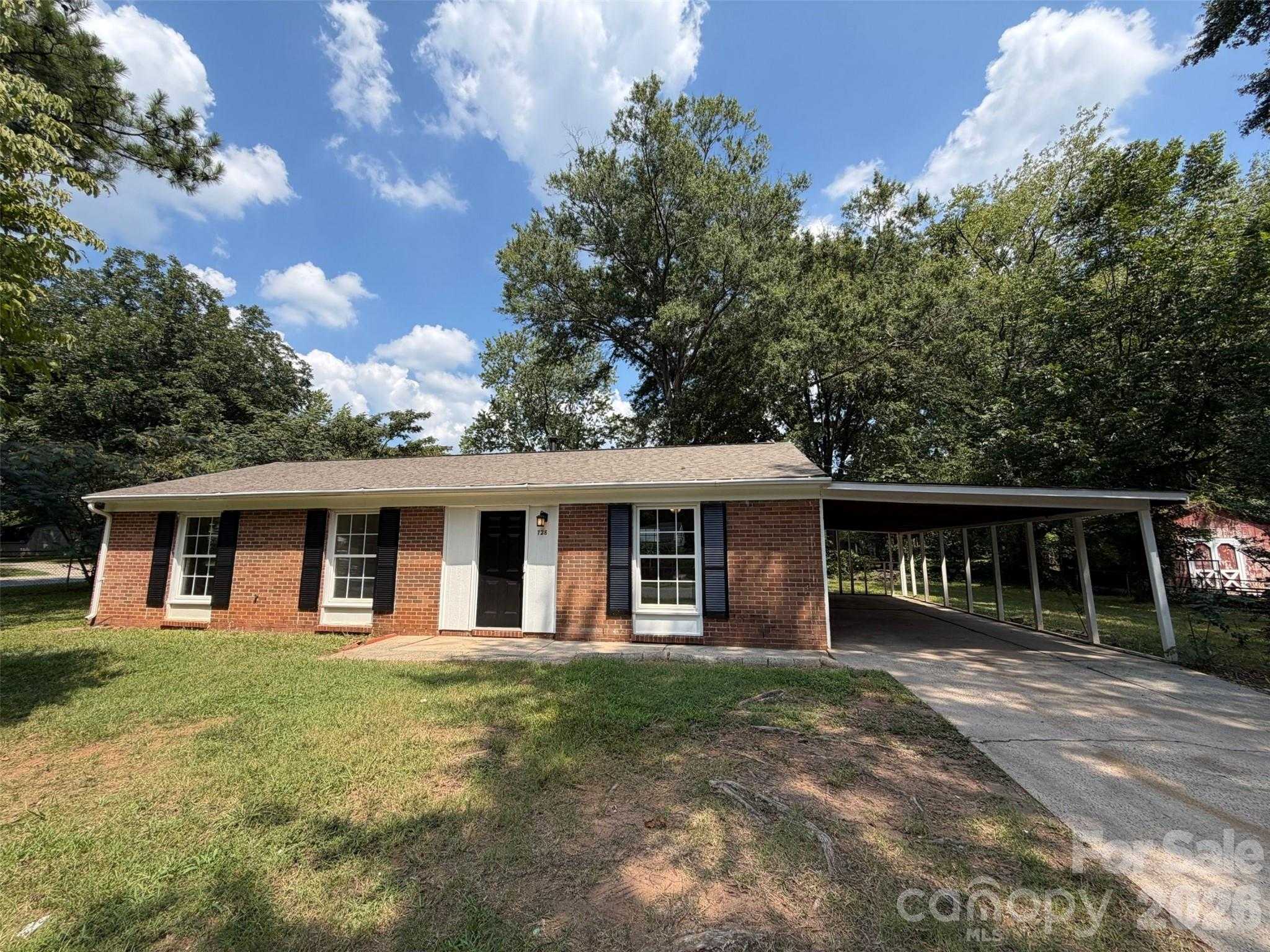 728 E Milan E Charlotte North Carolina United States, for Sale, residential, Kristen Haynes, New Home Buyers Brokers / Realty Pros