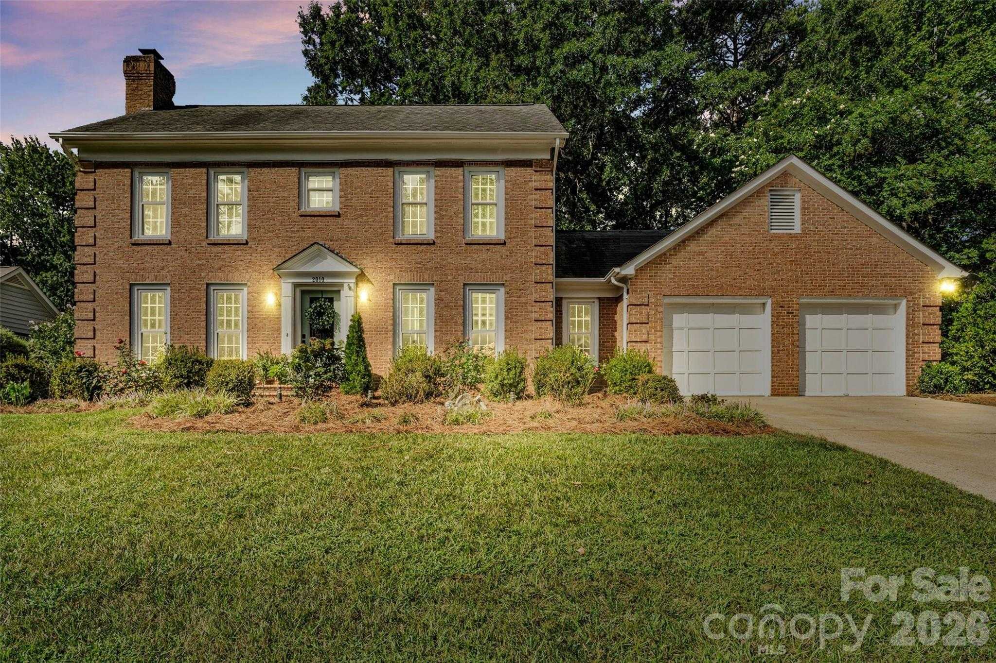 2010 Glendalough Lane Matthews North Carolina United States, for Sale, residential, William (Will) Owens , South Charlotte Properties