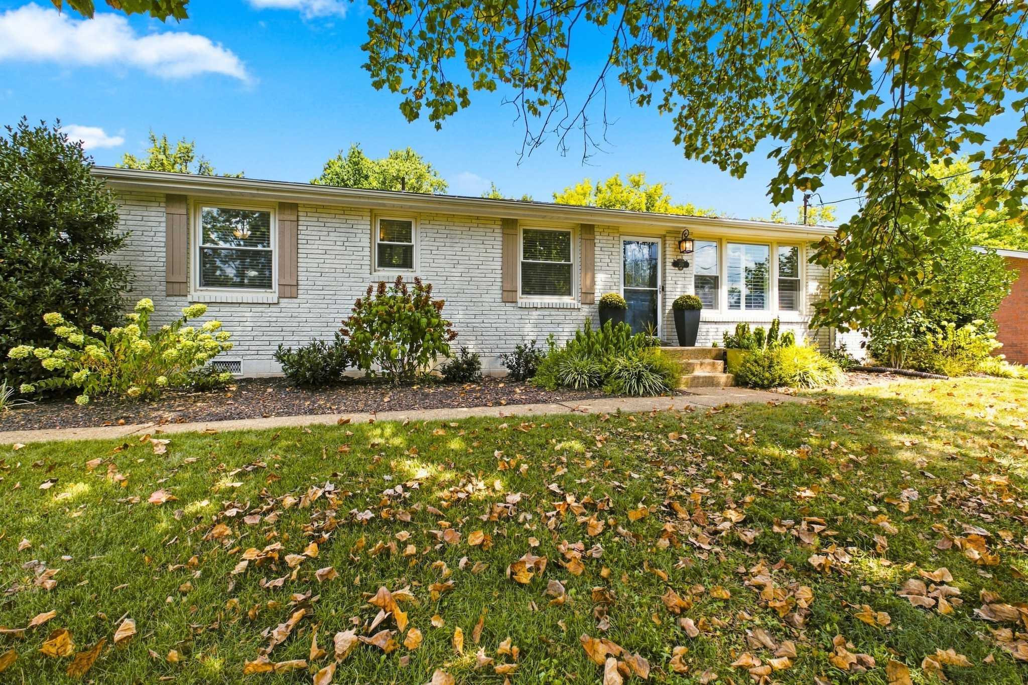 210 Wauford Dr Nashville Tennessee United States, for Sale, residential, Adam Hanes, LPT Realty