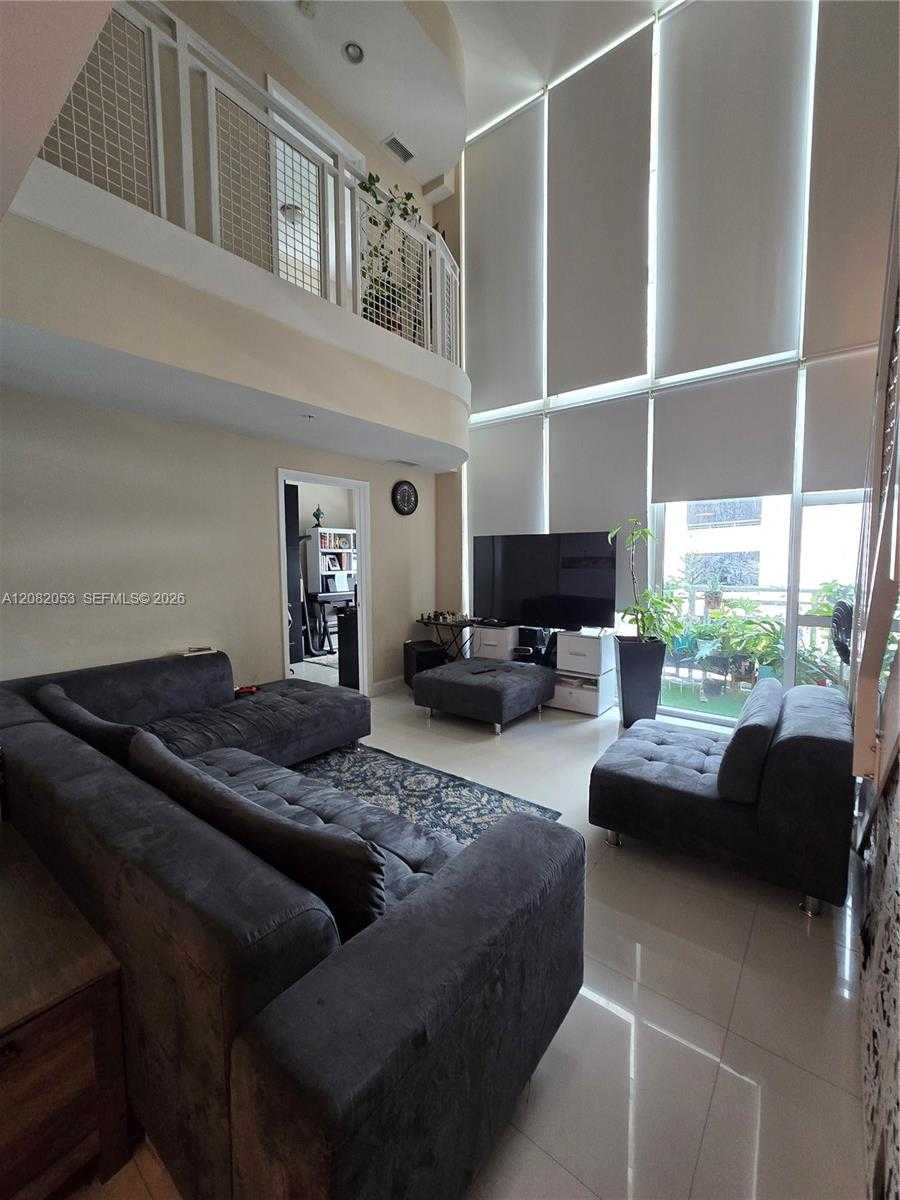 244 Biscayne Blvd  APT 652 Miami Florida United States, for Sale, residential, Nicholas Clark, Incom New Example Office