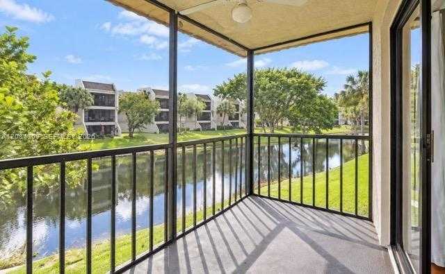 182 Lakeview Dr  APT 204 Weston Florida United States, for Sale, residential, Radmila Mandel, Florida Sky Realty Group
