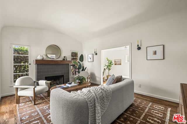 858 N Alta Vista Boulevard Los Angeles California United States, for Sale, residential, Joana Laundern, InCom Brokerage Sample