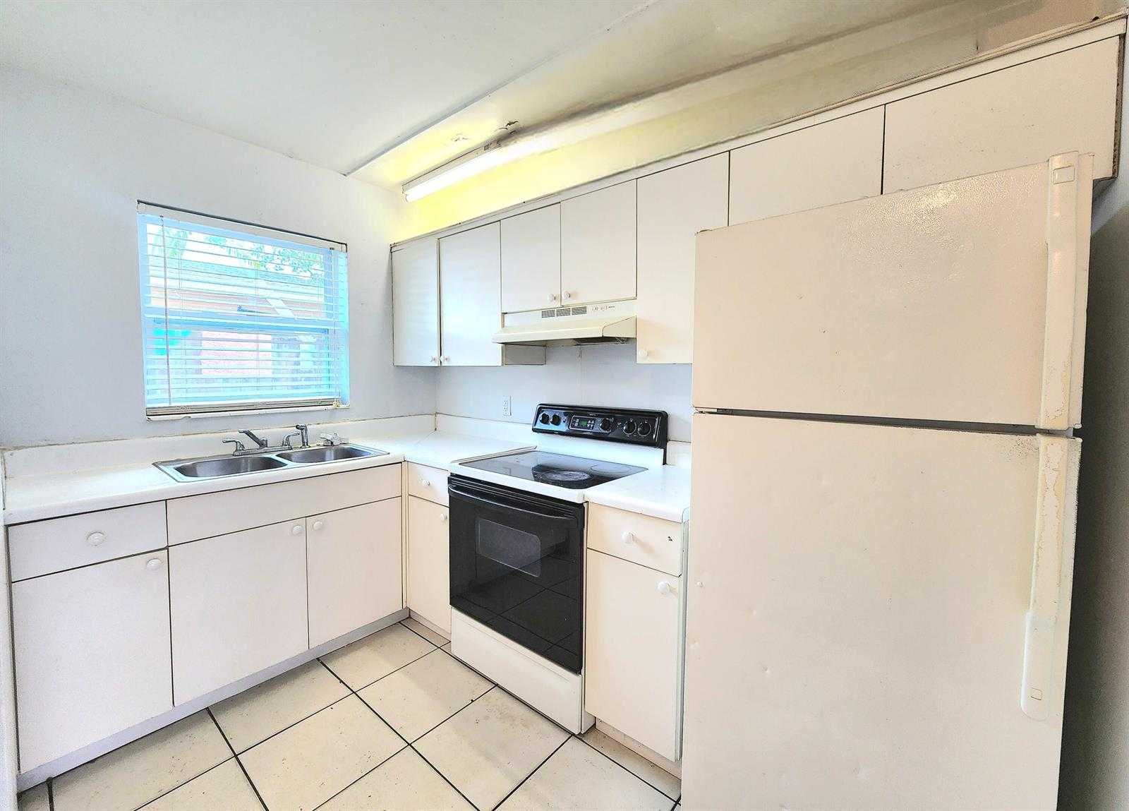 215 SW 1ST Court APT 1-2 Pompano Beach Florida United States, for Rent, residential,  , Phoenix Realtors LLC
