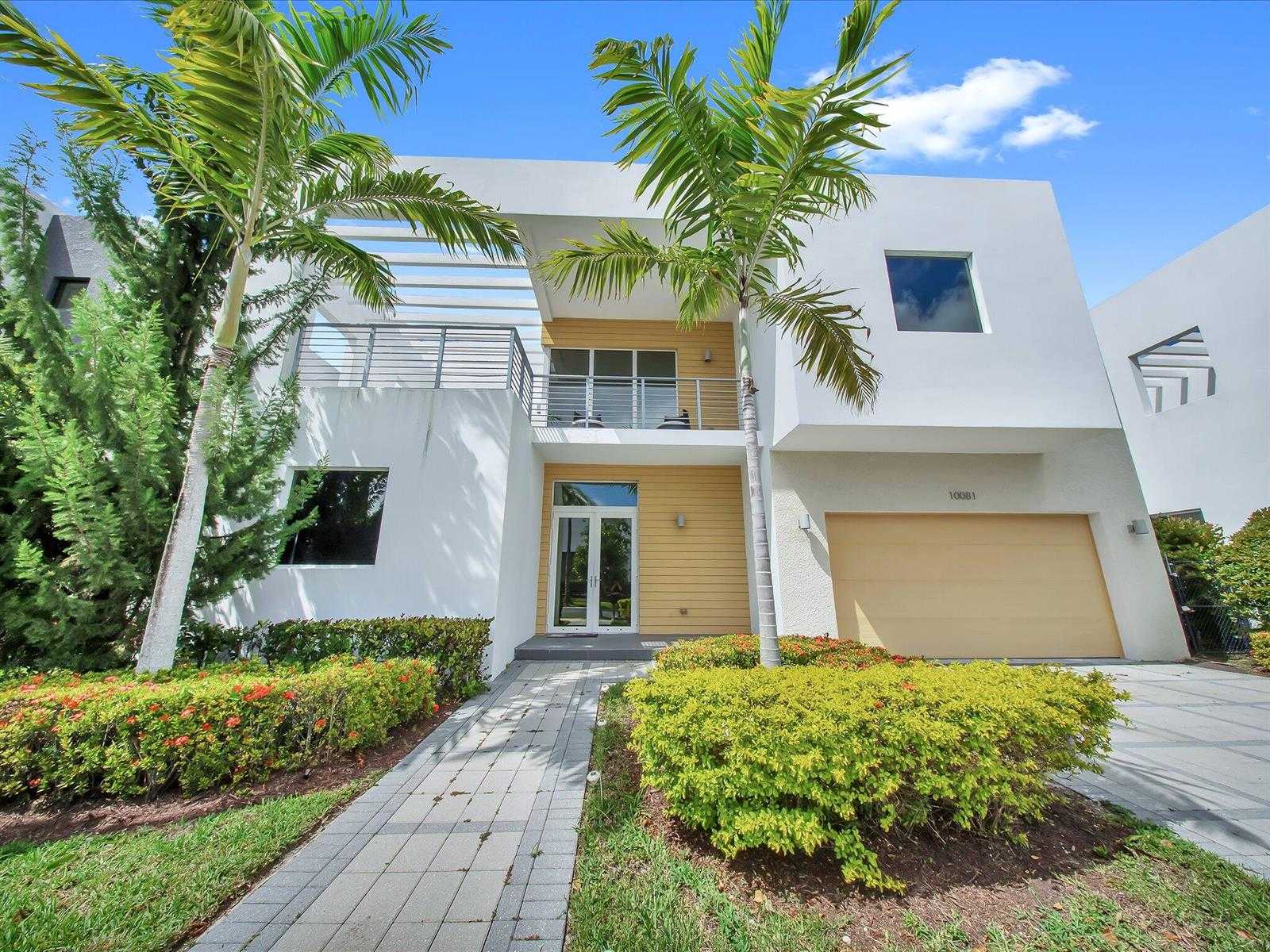 10081 NW 75TH Terrace Doral Florida United States, for Rent, residential, Roberto Villasmil, Interinvestments Realty, Inc.