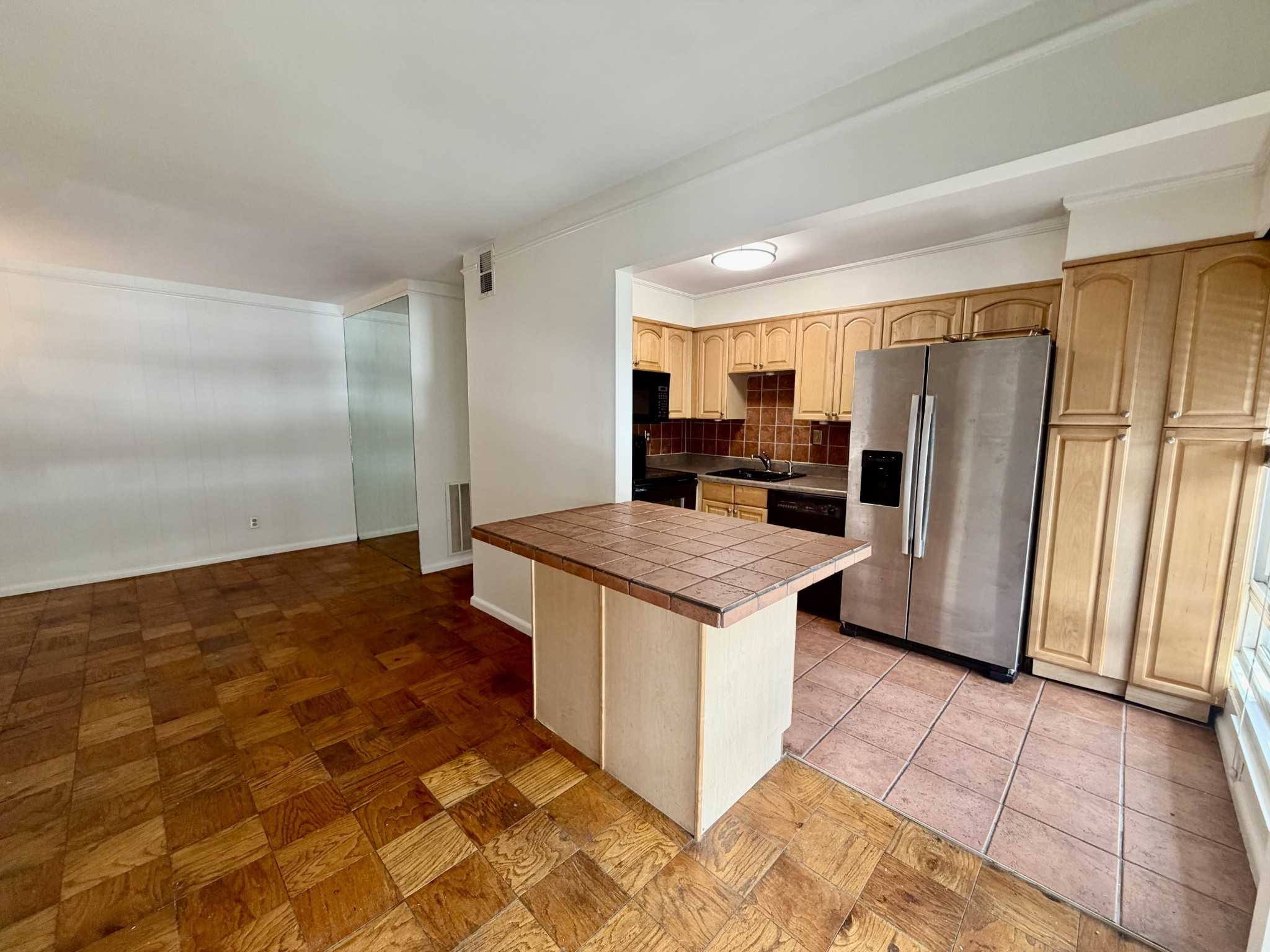 201 Acklen Park Dr  APT 20 Nashville Tennessee United States, for Sale, residential, Amy Kempf, Reliant Realty ERA Powered