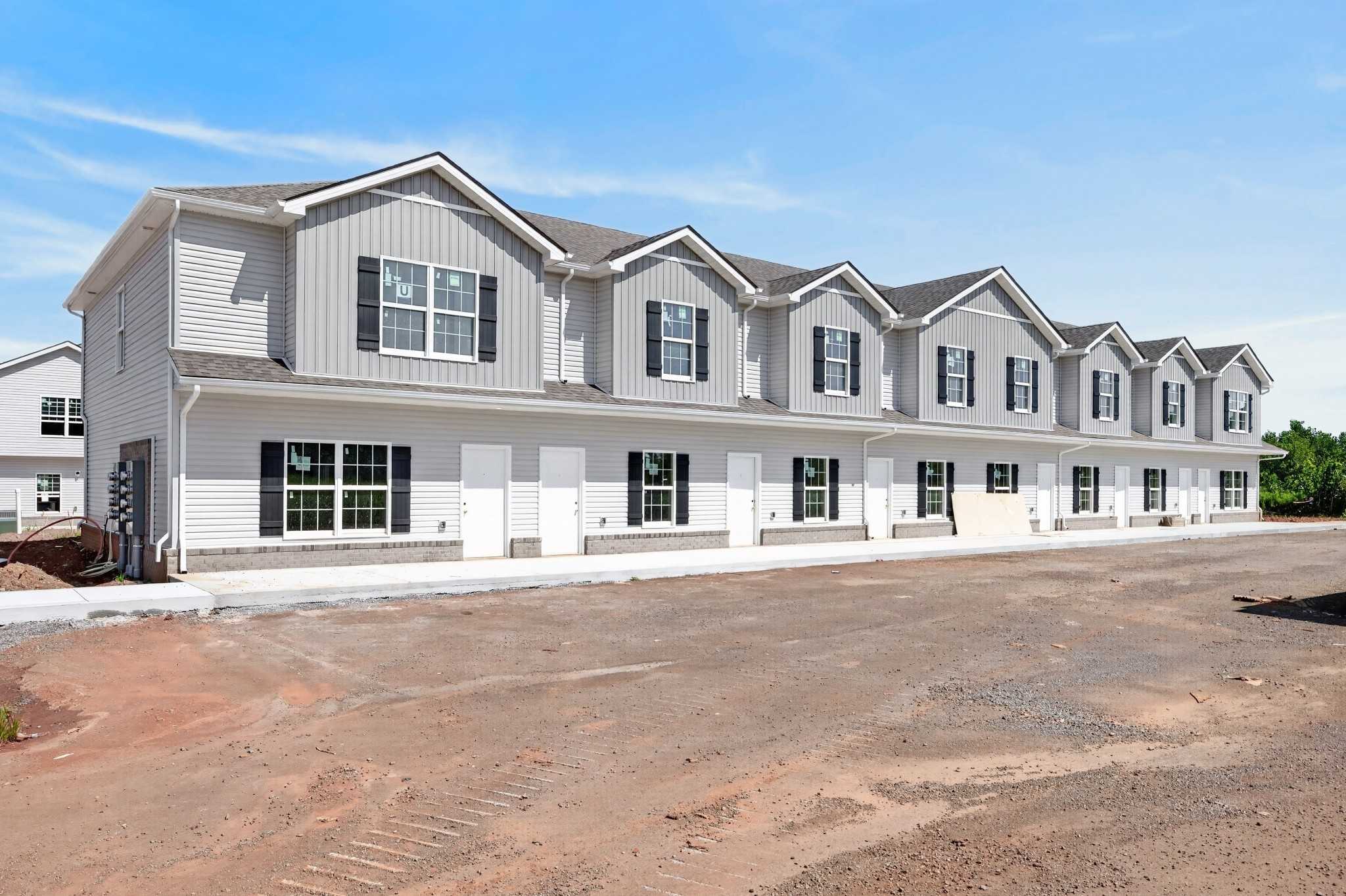 299 Summitcrest Drive  APT N Building Clarksville Tennessee United States, for Rent, residential, Rebekah  Sprabary, Sweet Home Realty & Property Management