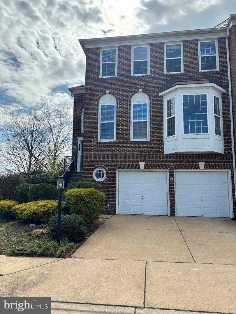 8251 PURPLE LILAC CIRCLE Lorton Virginia United States, for Rent, residential,  , The Holly Group