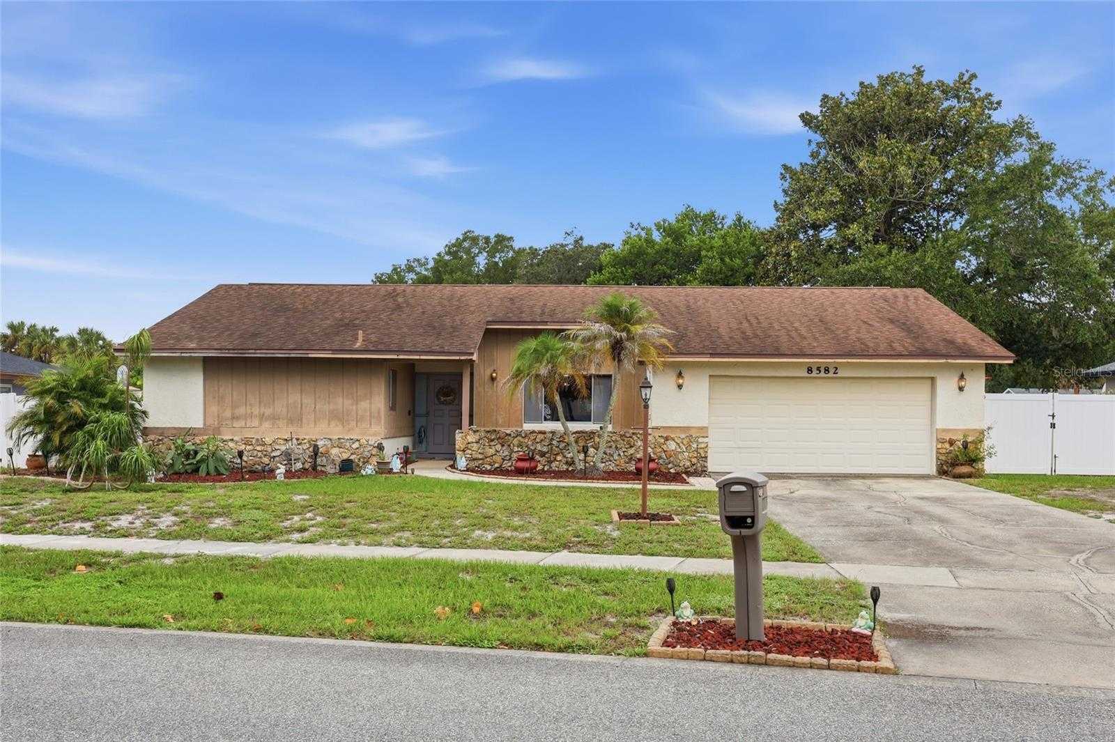 8582 CEDAR COVE DRIVE Orlando Florida United States, for Sale, residential,  , Success Home Sales