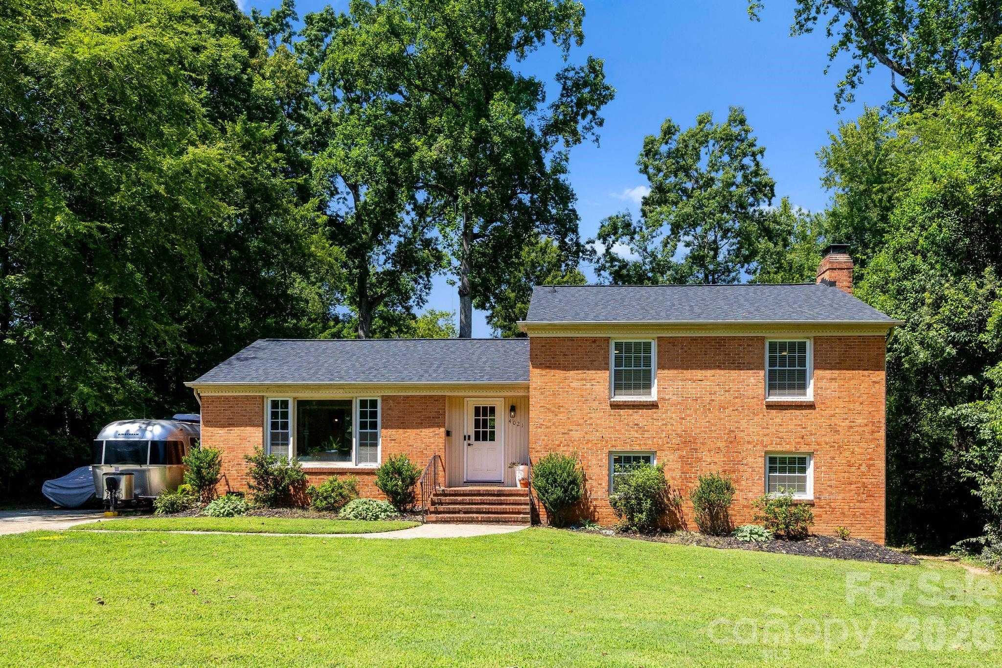 4021 Rutherford Drive Charlotte North Carolina United States, for Sale, residential, Nicholas Clark, Incom New Example Office
