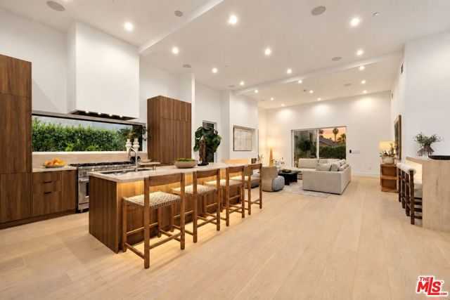 1120 S Lucerne Boulevard Los Angeles California United States, for Sale, residential, Daniil Gorkov, Beverly & Co.