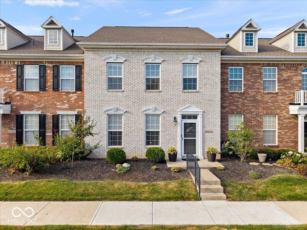 13514 Molique Boulevard Fishers Indiana United States, for Sale, residential, Amir Chaudhary, Kingsway Real Estate Brokerage