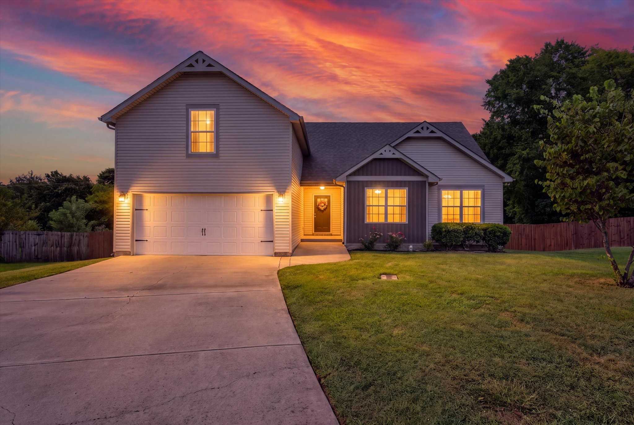 108 Brocket Ct Clarksville Tennessee United States, for Sale, residential, Adam Hanes, LPT Realty