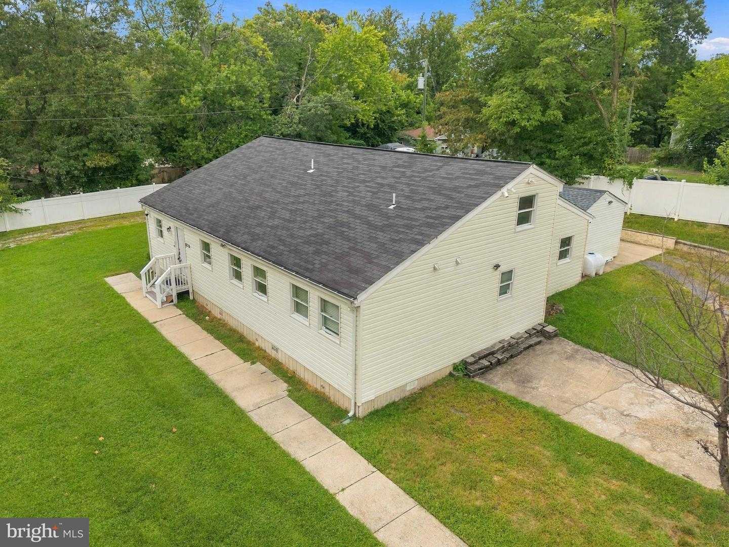 8200 LEGION DRIVE Lorton Virginia United States, for Sale, residential,  , The Holly Group