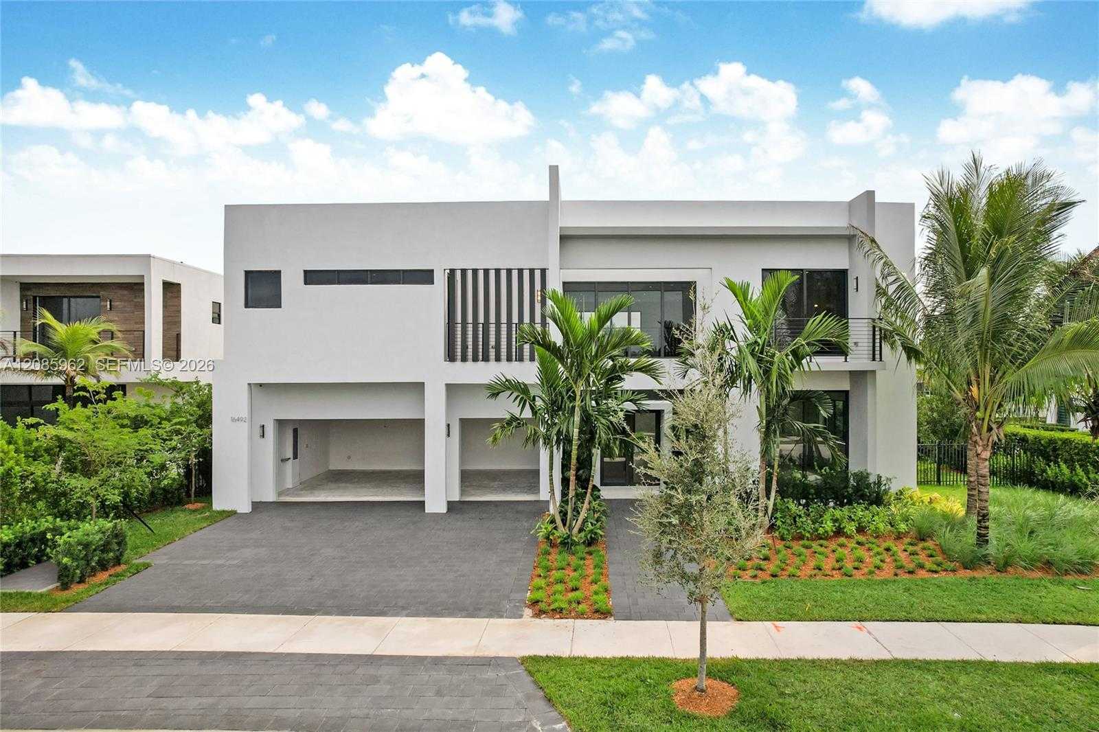 16492 Botaniko Dr S Weston Florida United States, for Sale, residential, Radmila Mandel, Florida Sky Realty Group