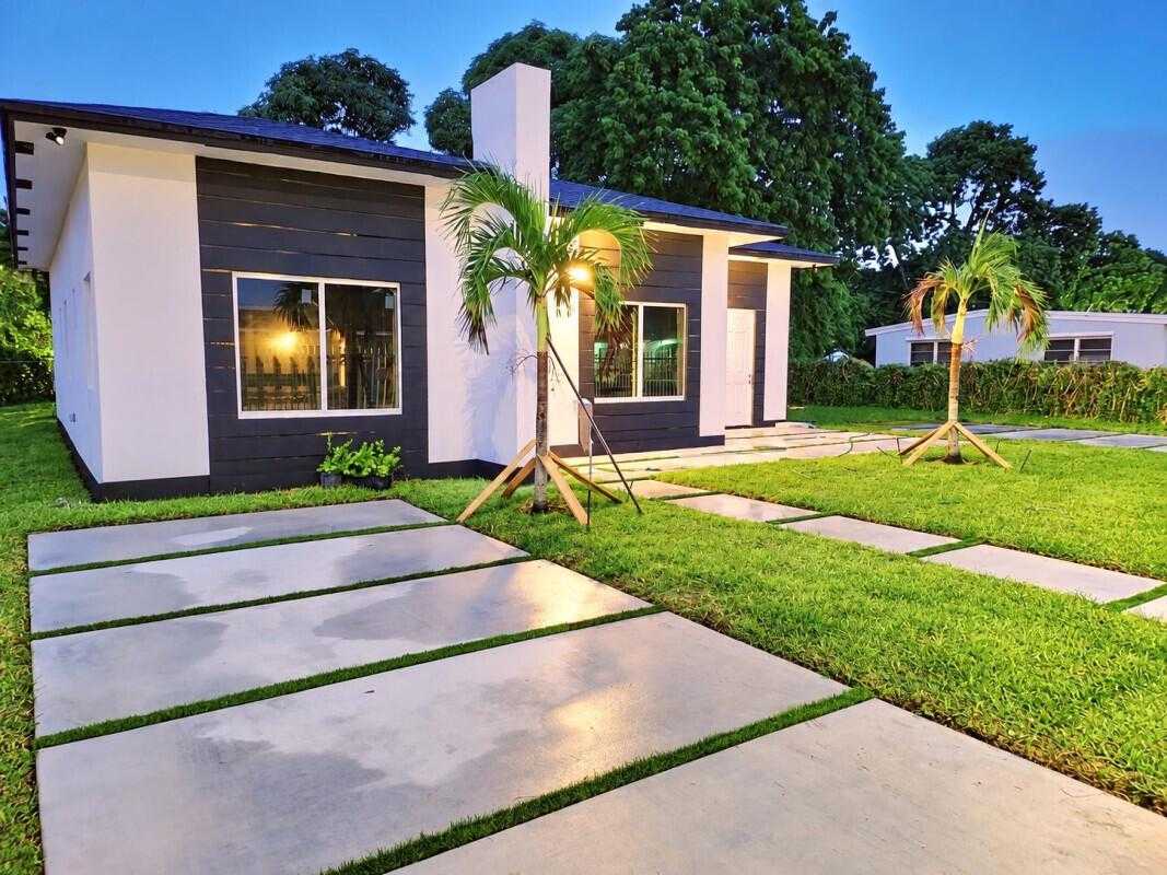 10220 SW 170th Terrace Miami Florida United States, for Sale, residential, Sophia Roy, Incom New Demo Office