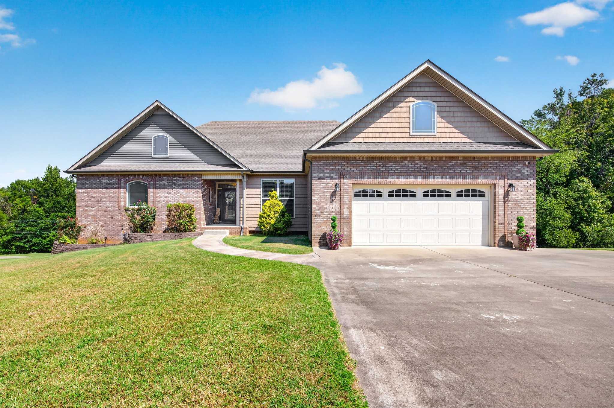 814 Iron Wood Cir Clarksville Tennessee United States, for Sale, residential, Adam Hanes, LPT Realty