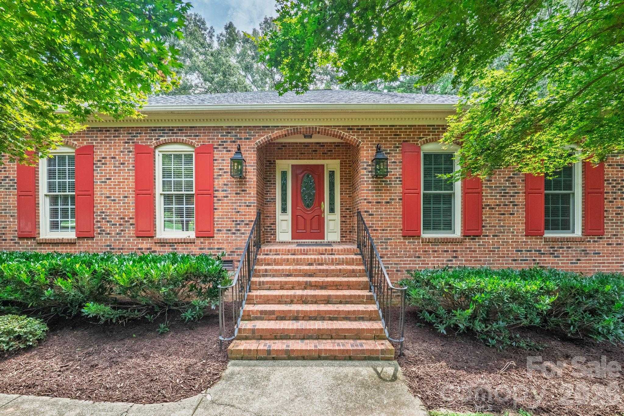 3517 Honeysuckle Drive Matthews North Carolina United States, for Sale, residential, William (Will) Owens , South Charlotte Properties