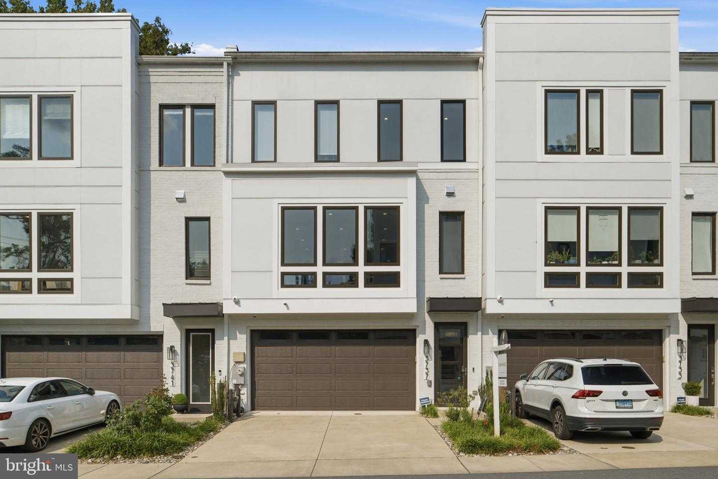 3737 GLENMOOR RESERVE LANE Chevy Chase Maryland United States, for Sale, residential, Zandra Jamison, Samson Properties