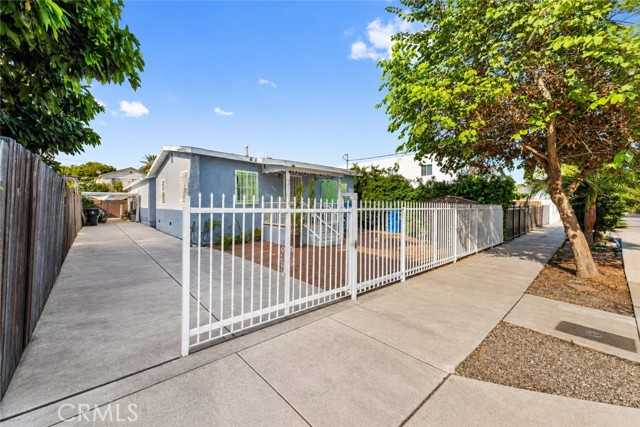 907 E 109th Los Angeles California United States, for Sale, residential,  , InCom Real Estate - New Office