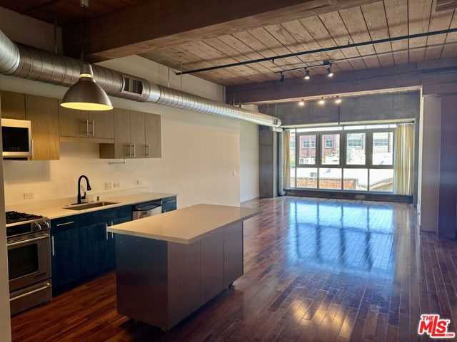 530 S Hewitt Street APT 326 Los Angeles California United States, for Rent, residential,  , Castle Rock Realty