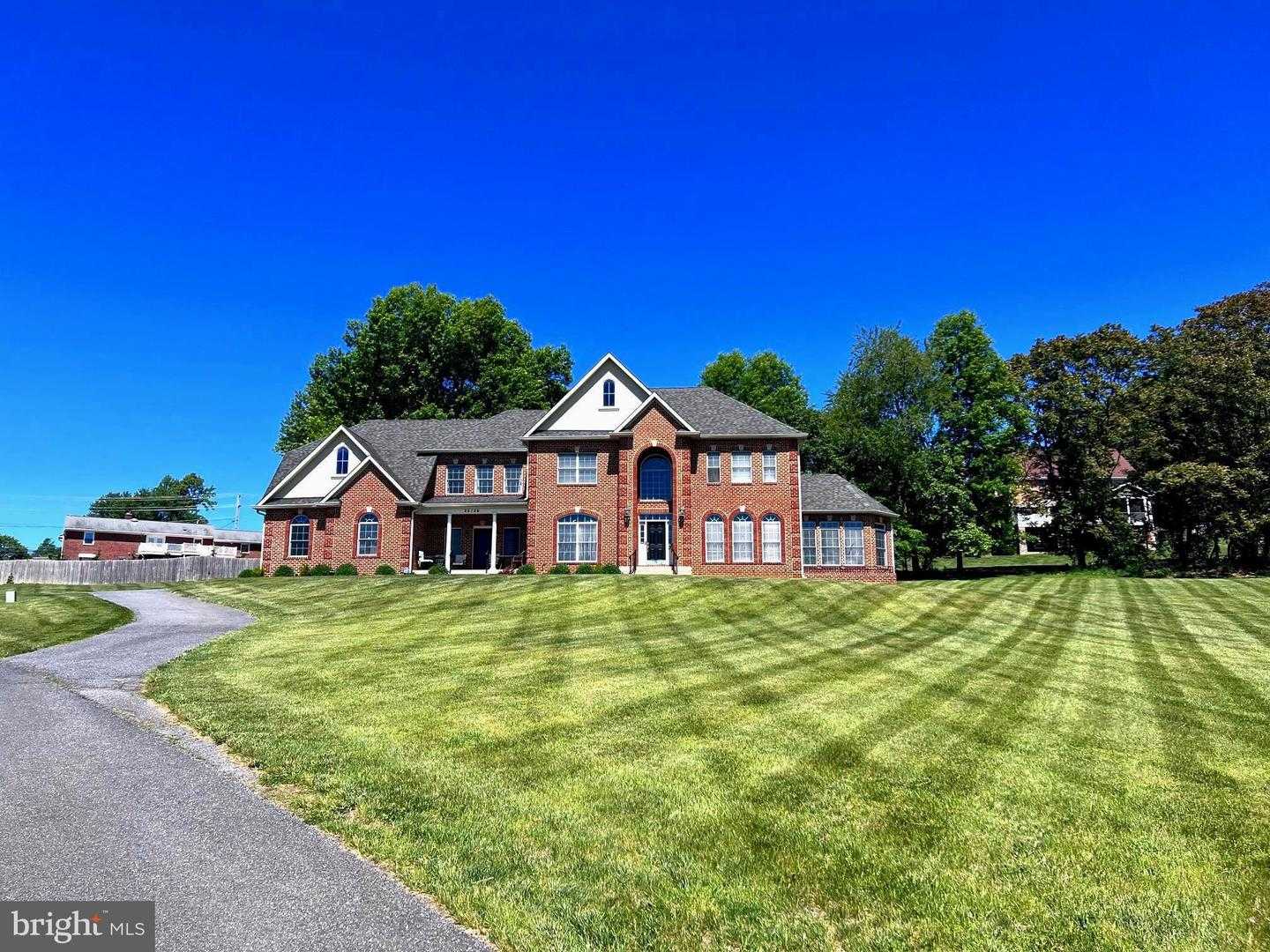 25106 HIGHLAND MANOR COURT Laytonsville Maryland United States, for Sale, residential, Bruno Tarquinii, Fairfax Realty Premier