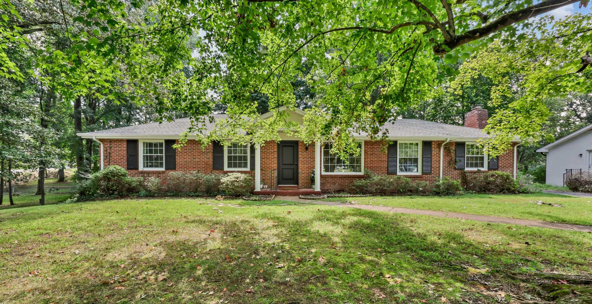 2097 Post Rd Clarksville Tennessee United States, for Sale, residential, Adam Hanes, LPT Realty
