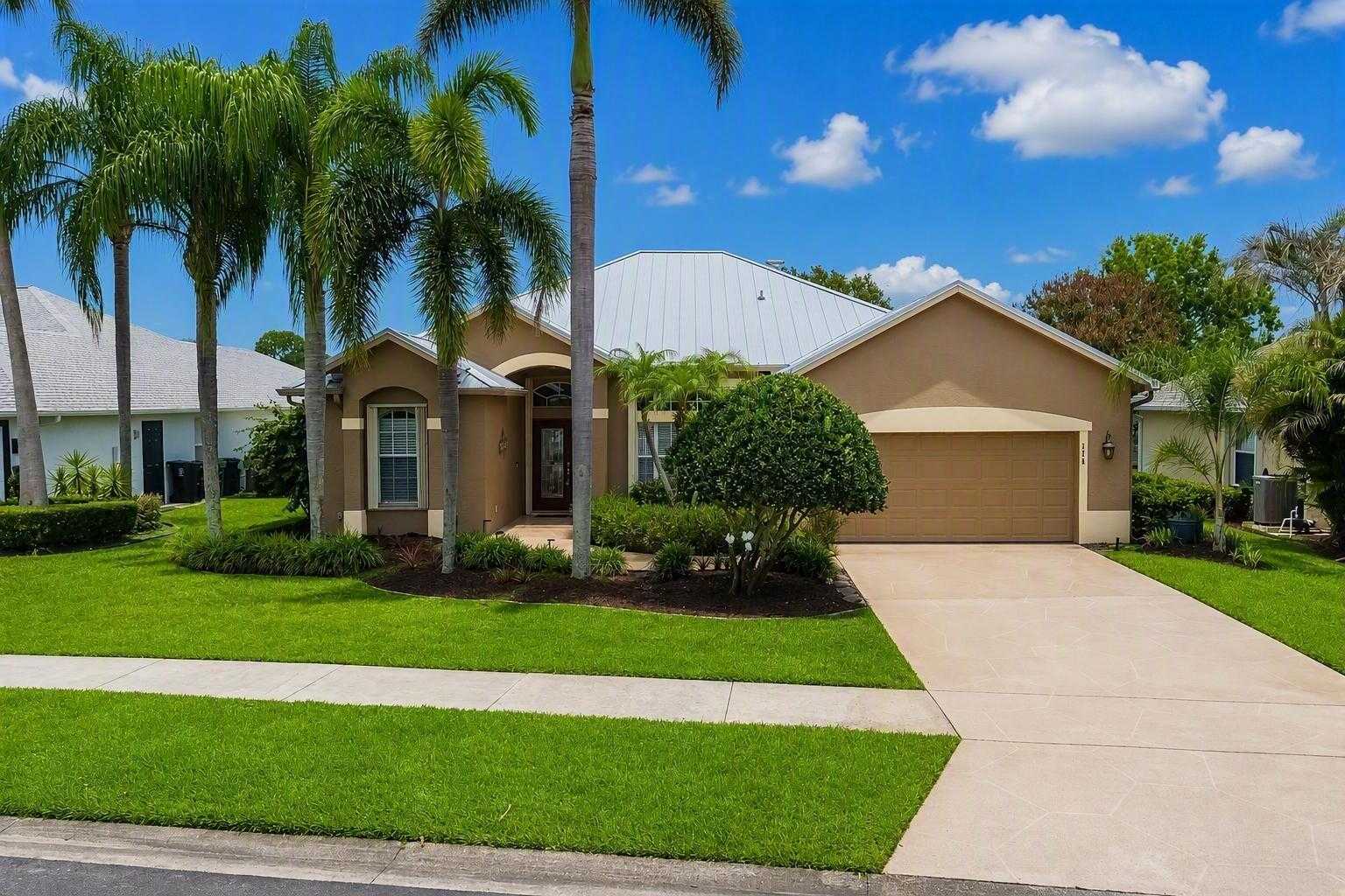 208 SW Whitewood Drive Port St. Lucie Florida United States, for Sale, residential,  , Phoenix Realtors LLC