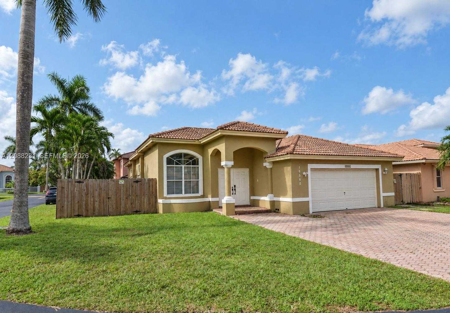 16362 SW 94th St Miami Florida United States, for Sale, residential, Nicholas Clark, Incom New Example Office