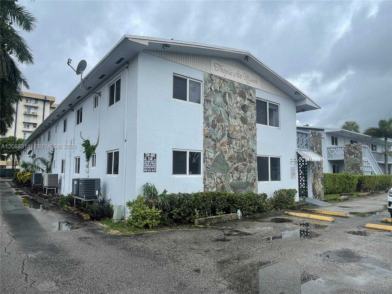 1836 NW 22nd Ct  APT 6 Miami Florida United States, for Rent, residential, Sandra Benkahla, The 305 Agency