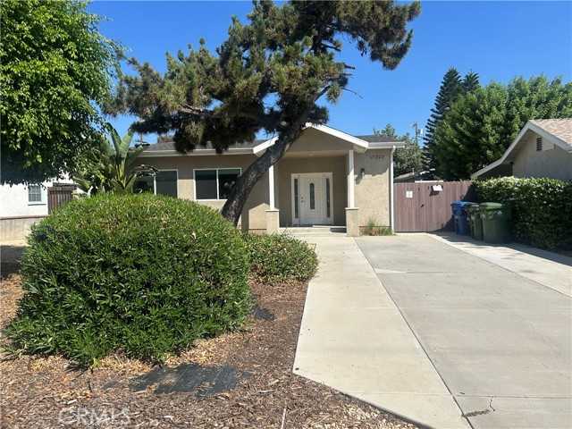 17223 Kingsbury Street Granada Hills California United States, for Rent, residential, Debi Durzi, Pinnacle Estate Properties, Inc.