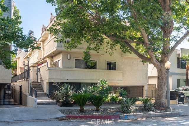 14450 Benefit Street APT 2 Sherman Oaks California United States, for Rent, residential, Michele Davis-Avey, Berkshire Hathaway HomeServices California Properties