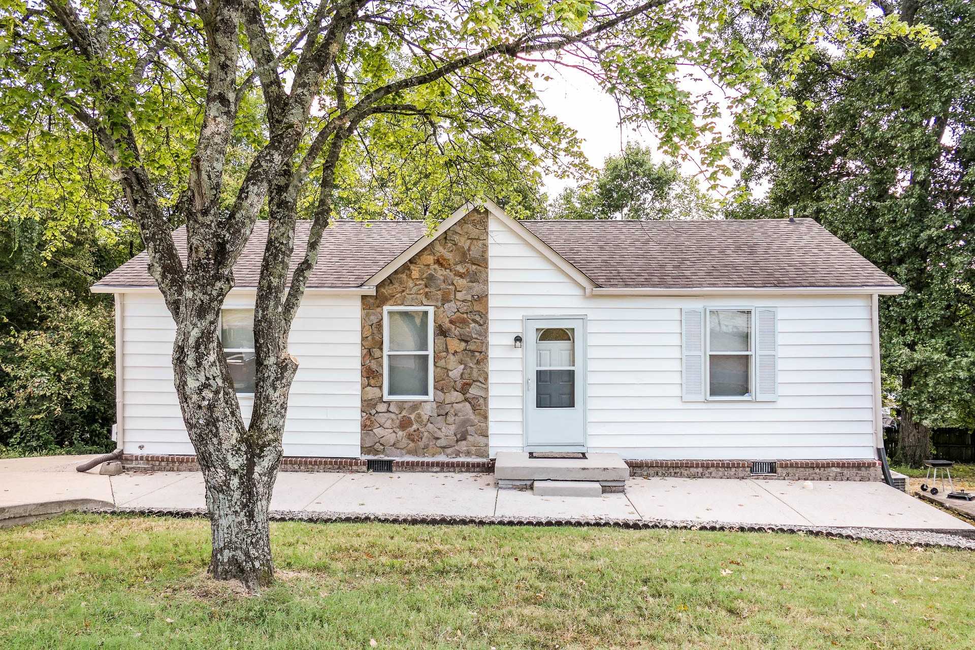 224 Flora Maxwell Rd Nashville Tennessee United States, for Sale, residential, Adam Hanes, LPT Realty