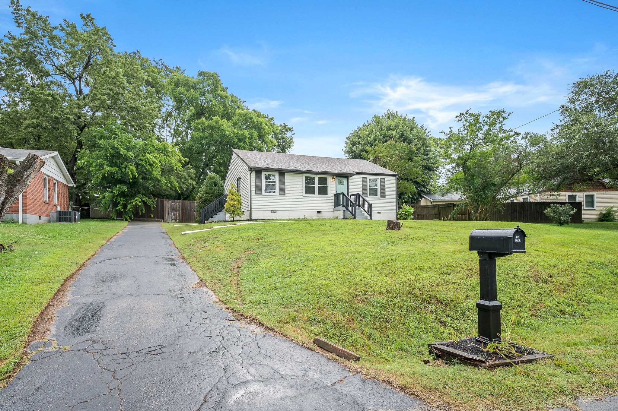 2928 Teakwood Dr Nashville Tennessee United States, for Sale, residential, Adam Hanes, LPT Realty