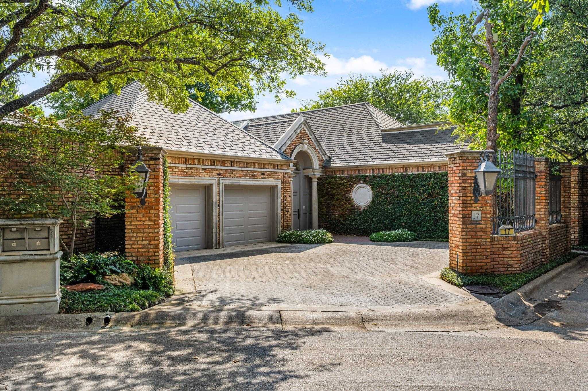17 Stonecourt Circle Dallas Texas United States, for Sale, residential,  , Door Nash
