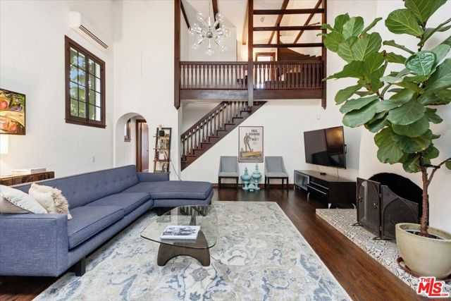 6202 Banner Avenue APT 1 Los Angeles California United States, for Sale, residential,  , InCom Real Estate - New Office
