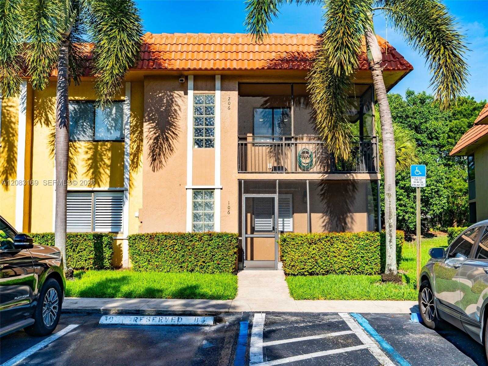 435 Lakeview Dr  APT 106 Weston Florida United States, for Sale, residential, Radmila Mandel, Florida Sky Realty Group