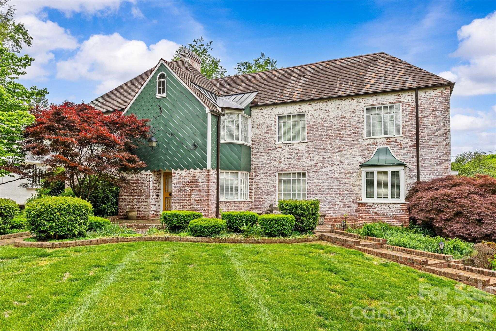 1858 W Queens W Charlotte North Carolina United States, for Sale, commercial, Kristen Haynes, New Home Buyers Brokers / Realty Pros