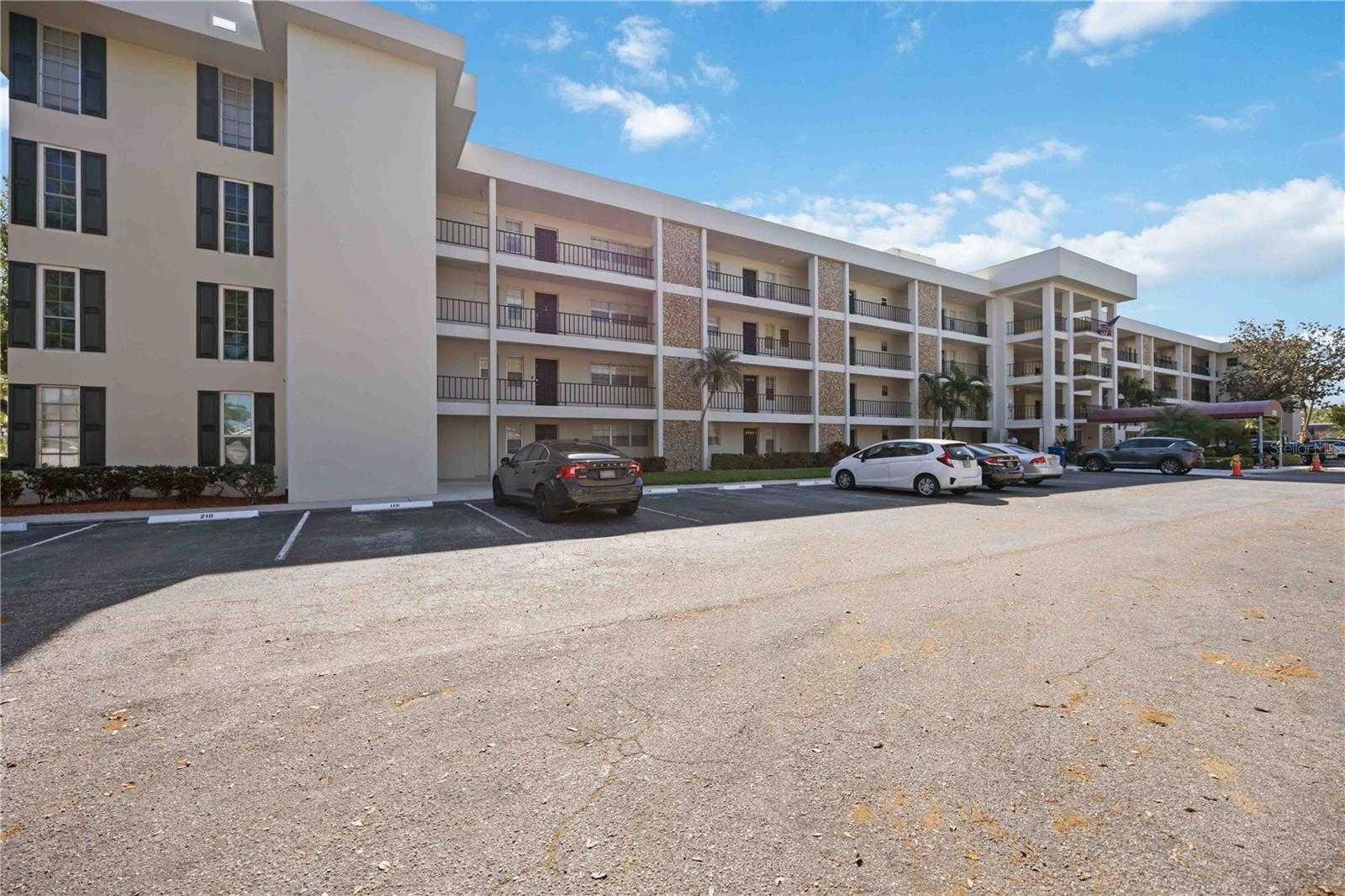 7461 W COUNTRY CLUB DRIVE APT 207 Sarasota Florida United States, for Sale, residential, Cristina Giacomazzi, Sarasota Real Estate Services