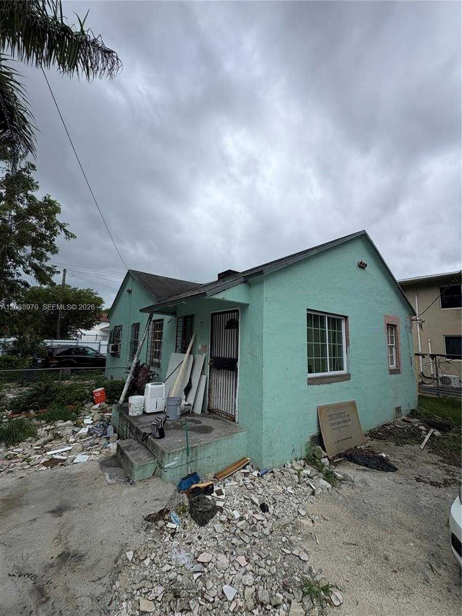 7812 NE Miami Ct Miami Florida United States, for Sale, residential, Henry Smith, Incom Sample Office